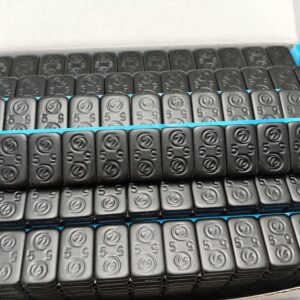 Лепящи тежести черни.